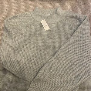 Grey gap factory crew neck sweater brand new